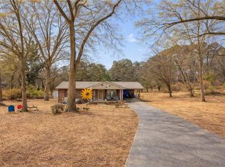 538 Valleyview Dr, Winder, GA 30680