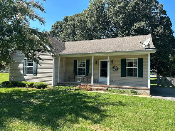 929 Round Top Rd, Chestertown, MD 21620