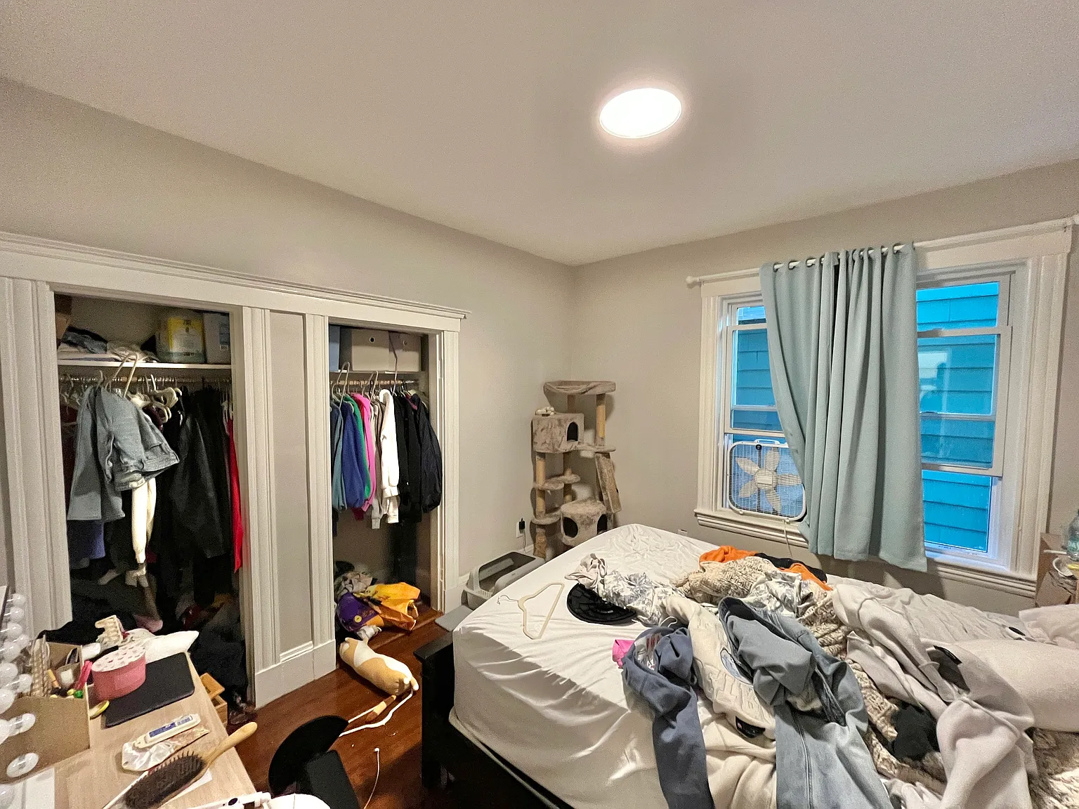 4 bed, 999 sqft, $4,895 — Photo 4