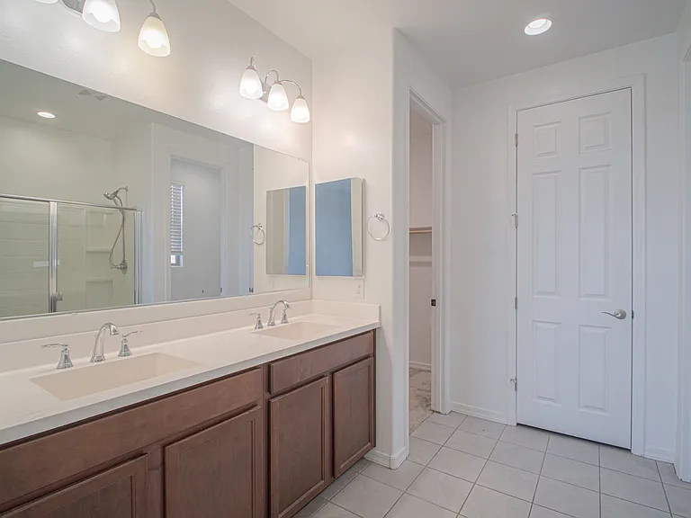 832 S Strahan Pl — Photo 19