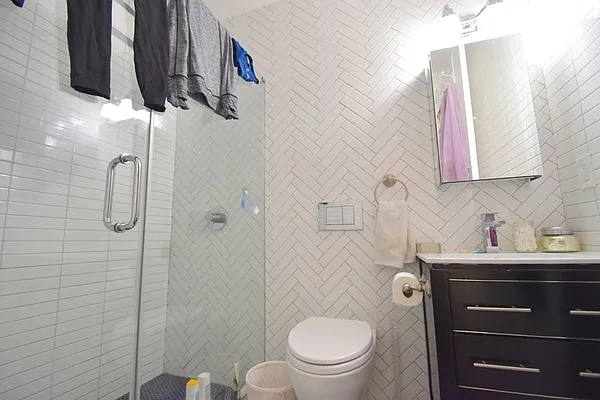 Rented by Voro New York | media 7