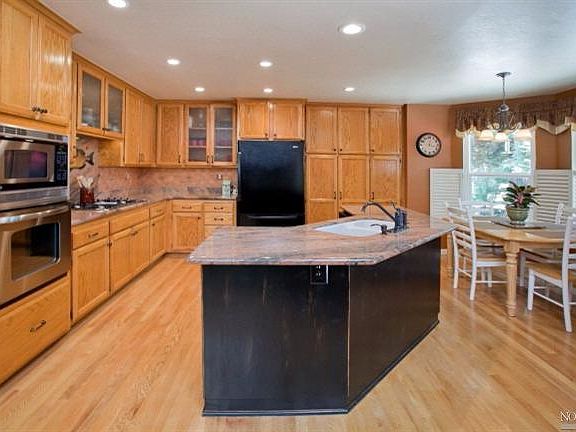 5th image of 8804 Lund Hill Ln