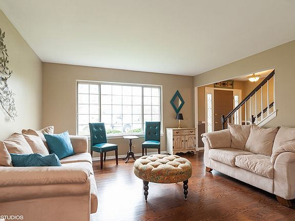 3rd image of 408 Rock Hall Cir