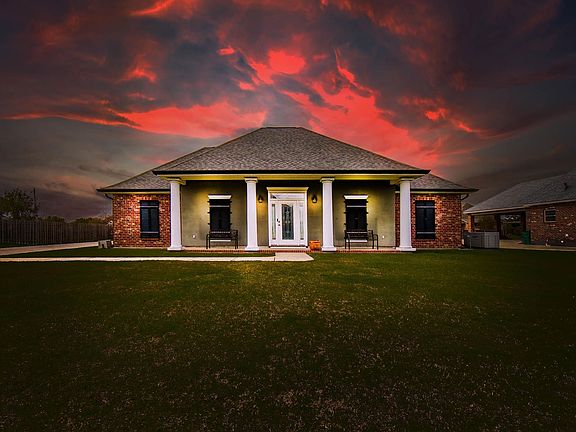 2nd image of 308 Meadow View Ct