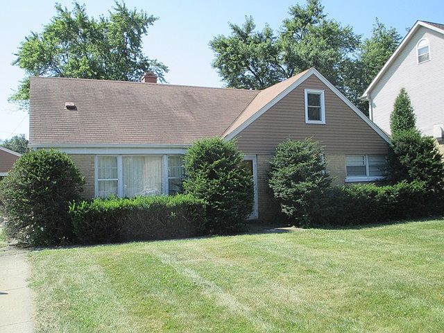 1st image of 9609 Castello Ave