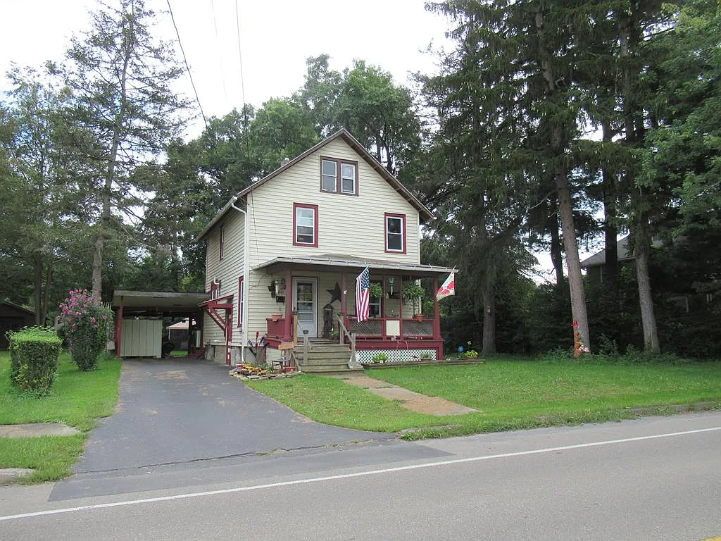 637 Mount Zoar St photo 1