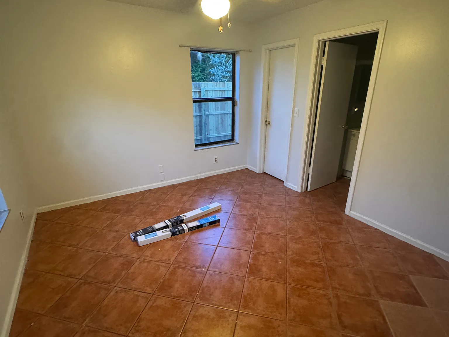 3 bed, 2617 sqft, $4,200 — Photo 3