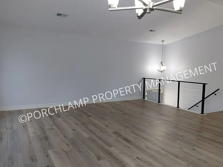 6779 Pleasantview St NE — Photo 6