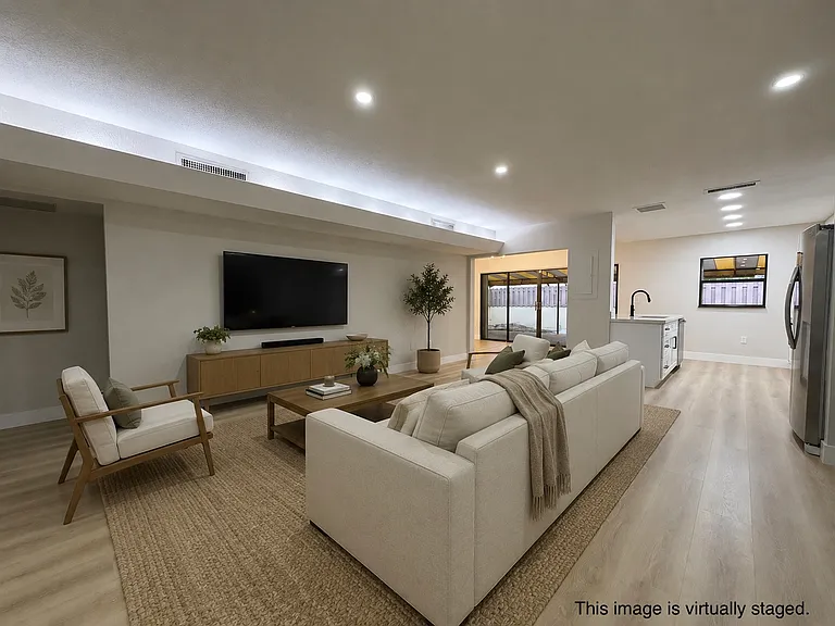 6742 Kingsmoor Way — Photo 3