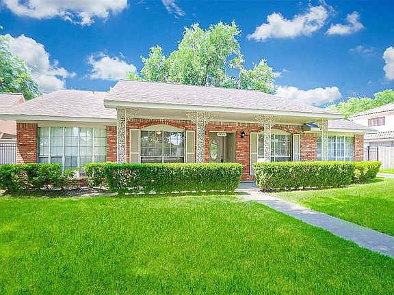 4th image of 5847 S Braeswood Blvd