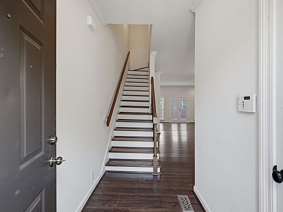5th image of 129 Matthew Ln #129