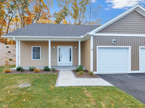 33 SALLYS Way #25, Shelton, CT 06484