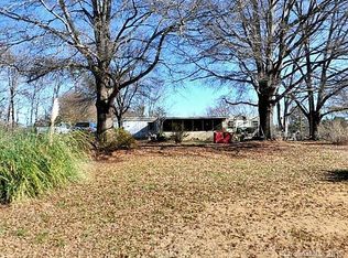 9400 Dogwood Ridge Dr, Charlotte, NC 28227