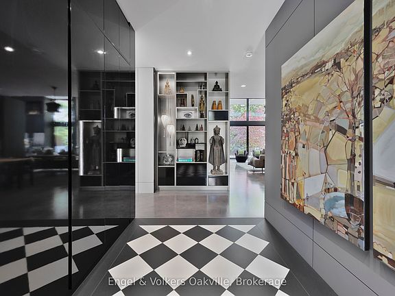 4th image of 1516 Duncan Rd