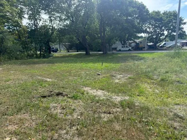 375 Upper Pleasant Street, Rockland, ME 04841