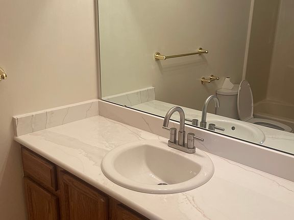 4th image of 403 S Brooktrail Way #401