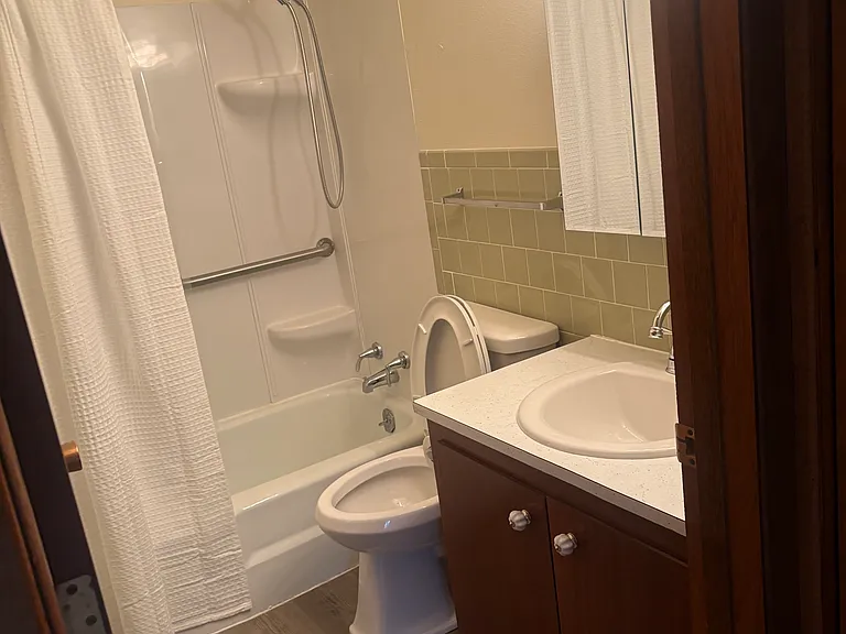 509 NW 3rd St #6 — Photo 5