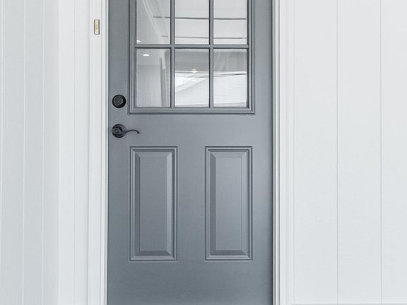 5th image of 487 Nona St
