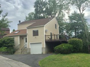 1 Larch Ct, Fishkill, NY 12524