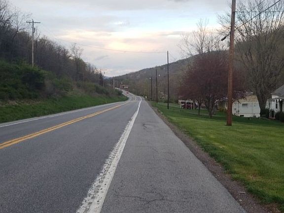 5th image of 528 Pine Ridge Rd