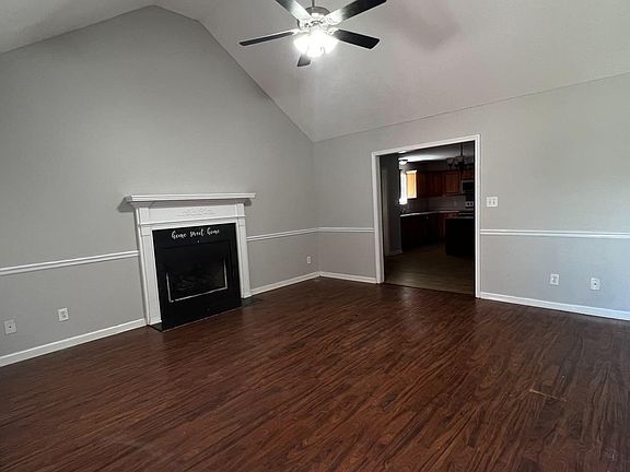 4th image of 134 Cedarland Dr