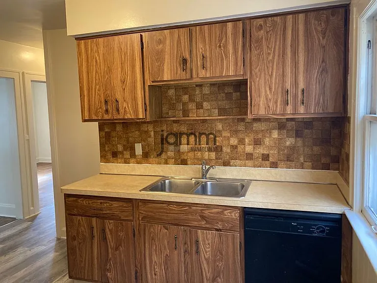 3435 Brookview Blvd — Photo 5