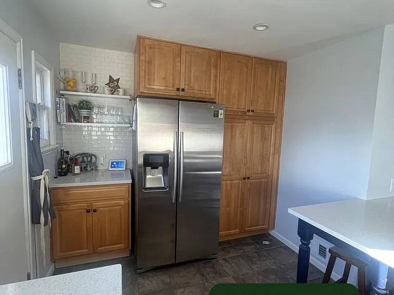 1233 E La Salle St — Photo 7