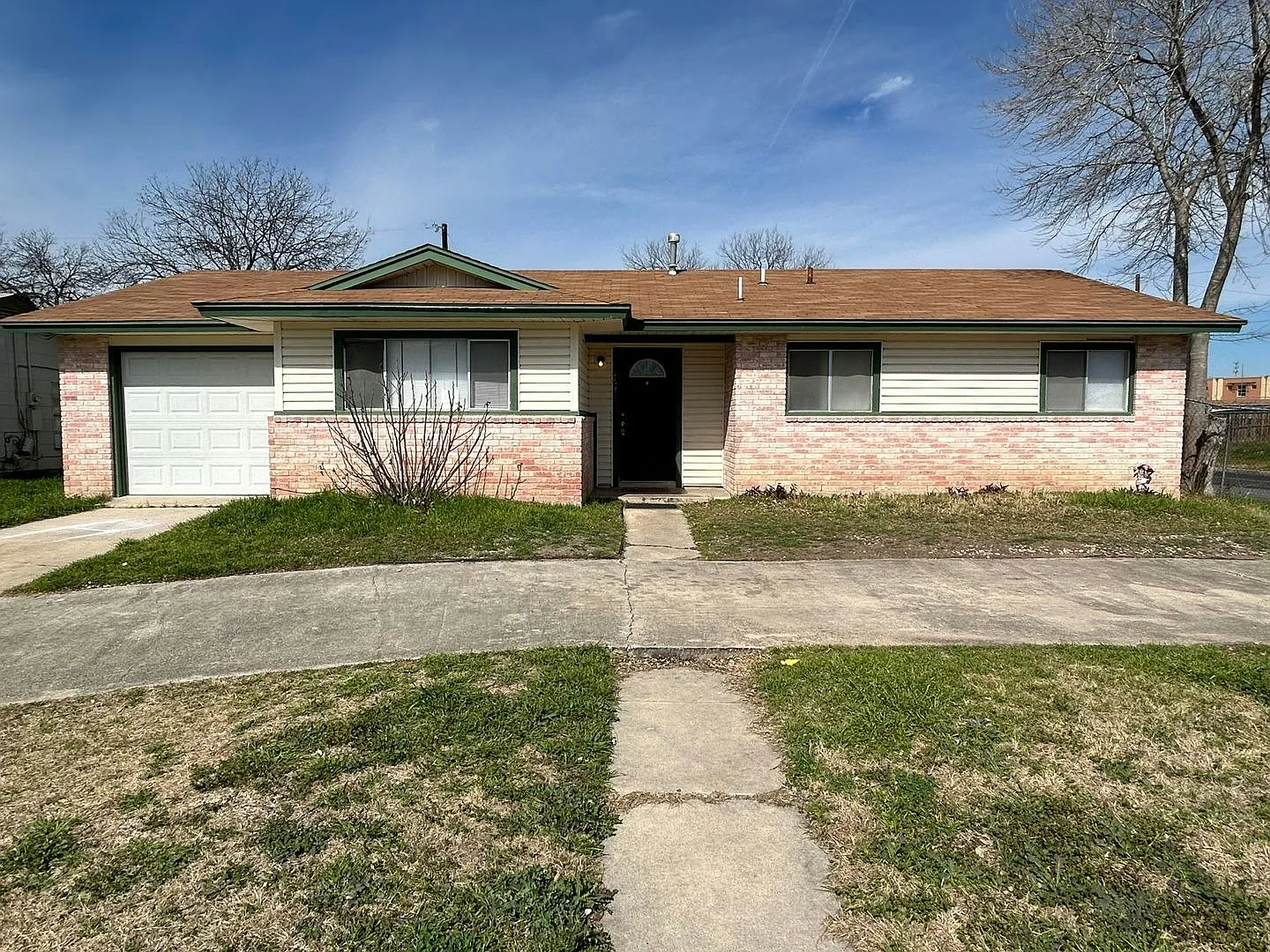 4631 Argonne Drive, Unit 1 — Photo 1