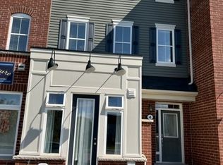 22 Spring Creek Dr #4, Hamilton, ON L8B 1V7