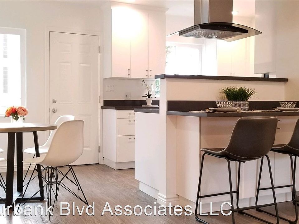 1st image of 12656 Burbank Blvd APT 6
