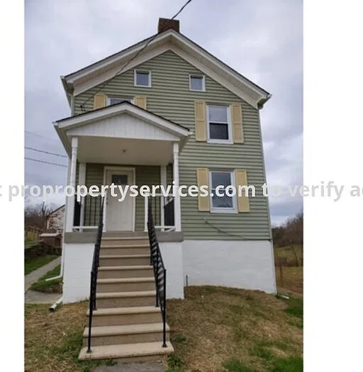 3 bed, 2.0 bath, $2,400 — Photo 1