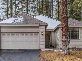 38 Oak Ct, Blairsden Graeagle, CA