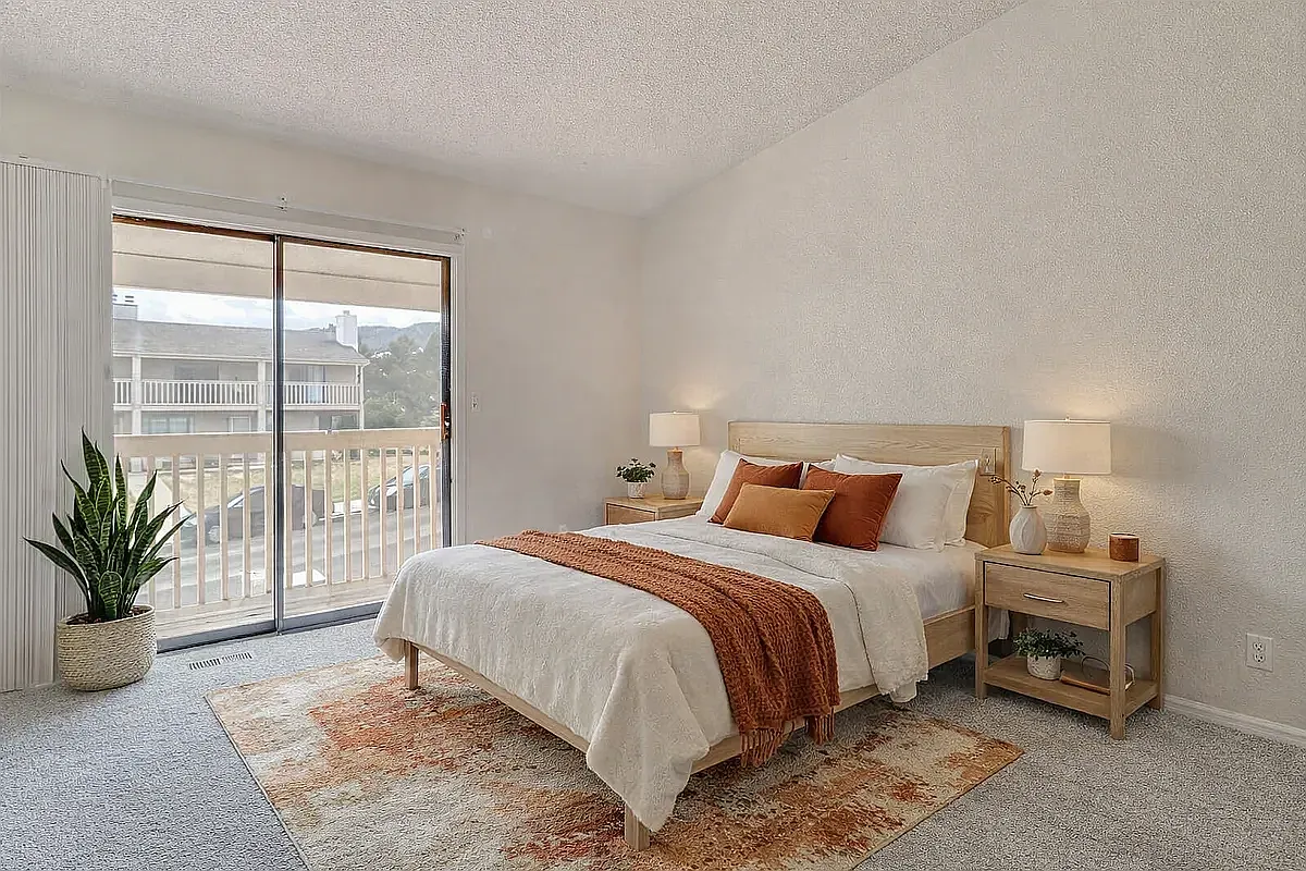 2 bed, 1.5 bath, 980 sqft, $1,700 — Photo 1