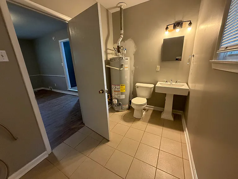 1618 Auburn Dr — Photo 17