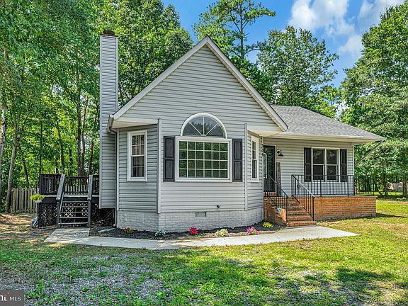 4th image of 306 Crump Dr