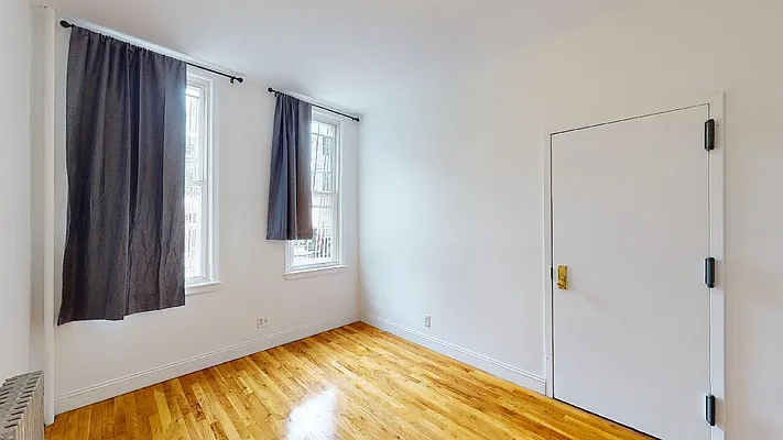 Rented by Bond New York | media 12