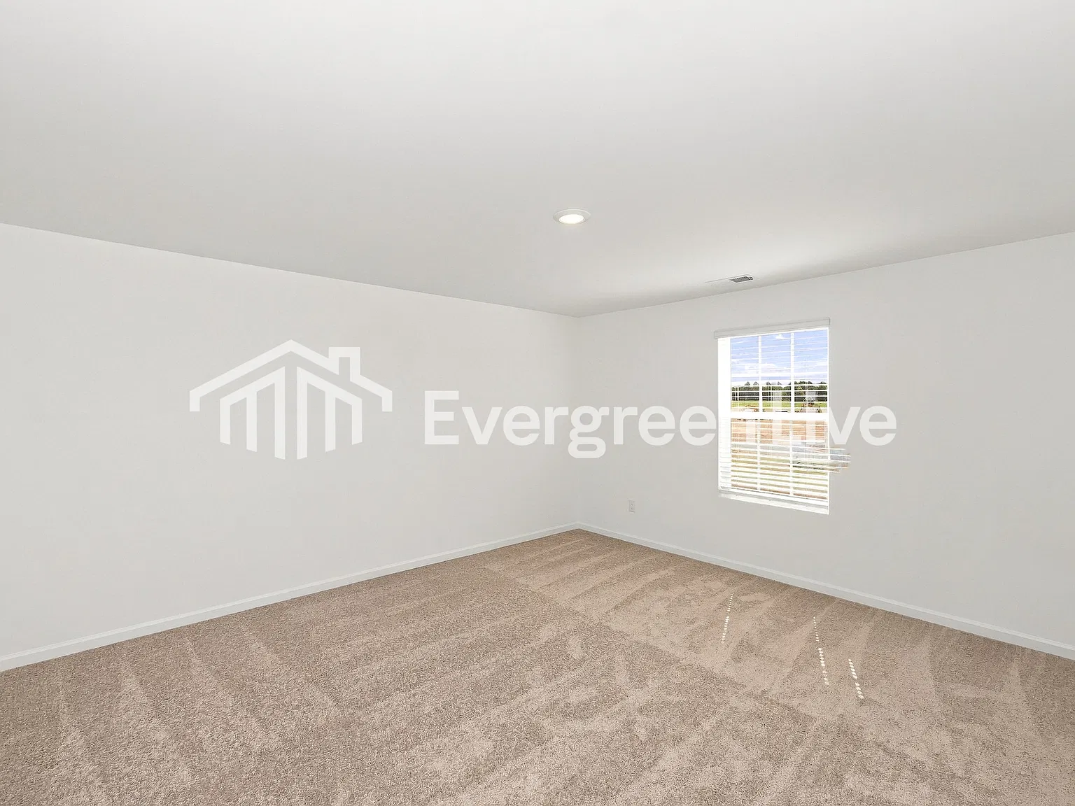 5 bed, 3.0 bath, 2578 sqft, $2,110 — Photo 4