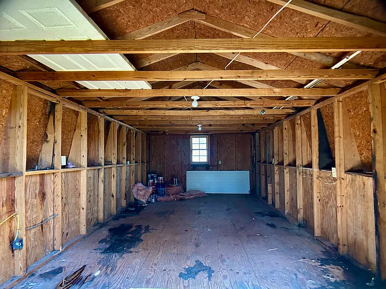 2145 Winston Rd — Photo 20