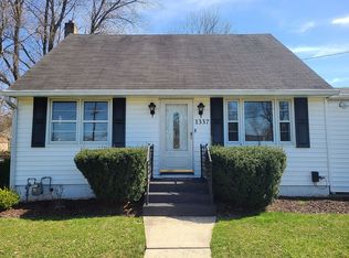 1337 Green Trl, Easton, PA 18040