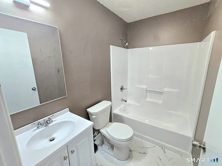 272 Bellevue St — Photo 12