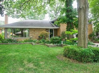 6445 N Kilbourn Ave, Lincolnwood, IL