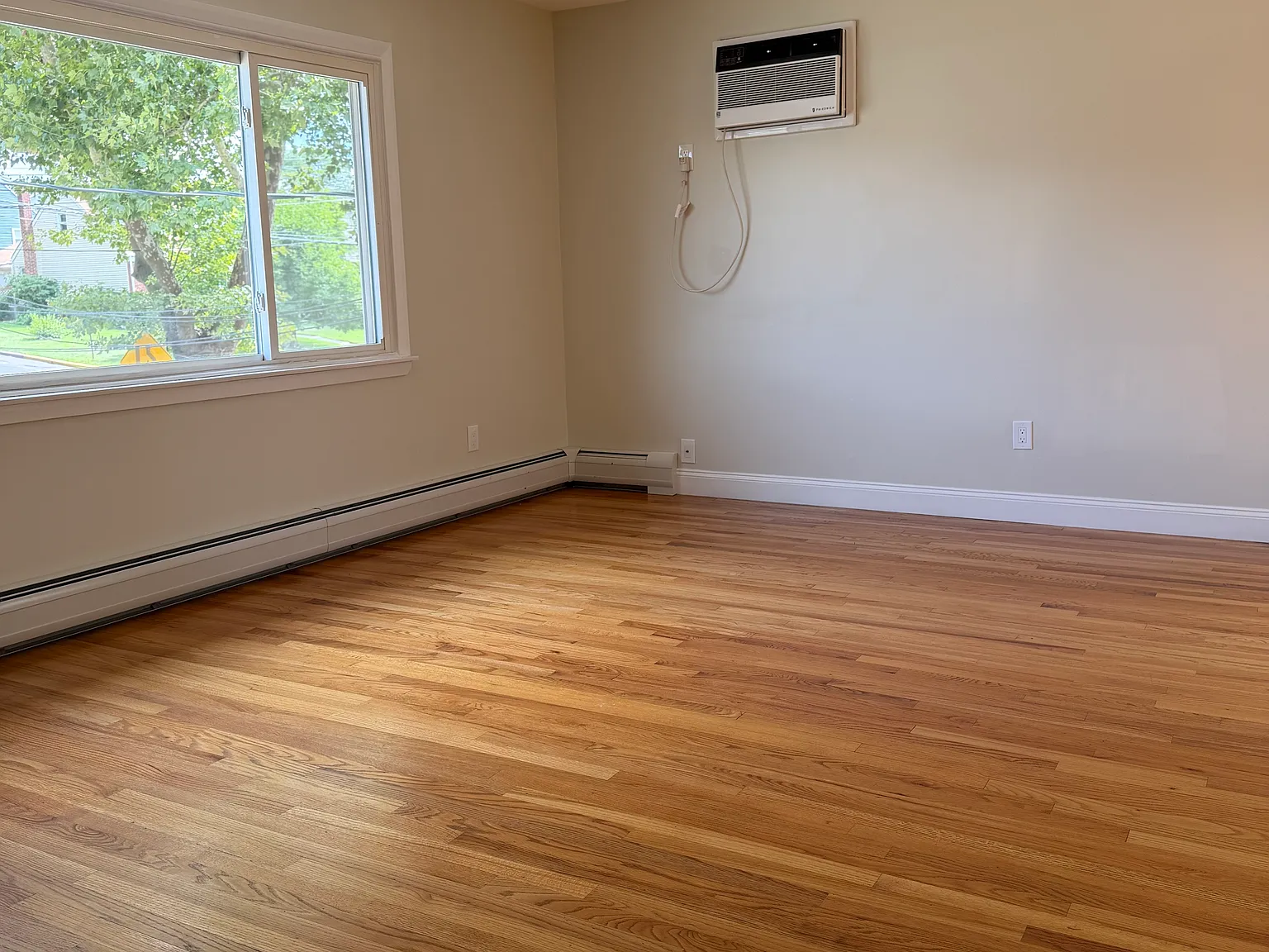 3 bed, $3,800 — Photo 3