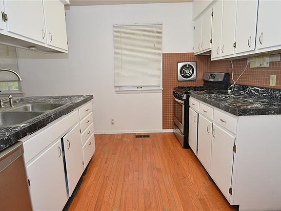 5th image of 6247 Evanston Ave