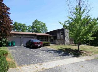 1024 E Eastcrest Dr, Greentown, IN