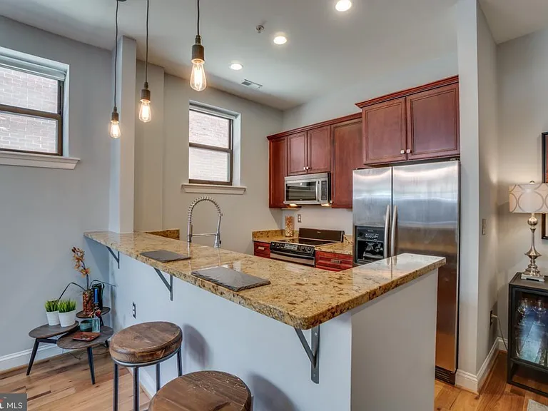 1210 V St NW #1 — Photo 5