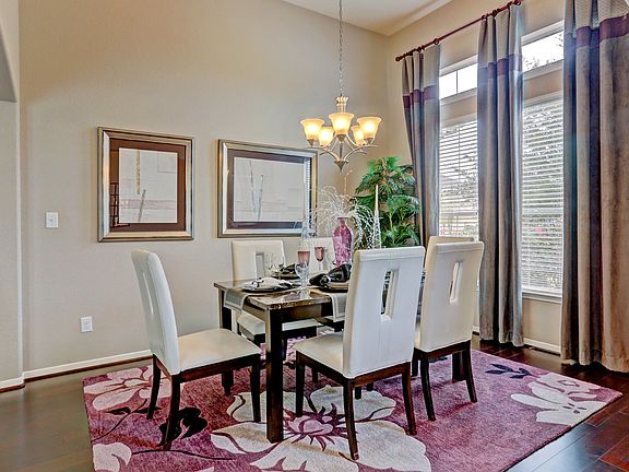 Welcoming dining room