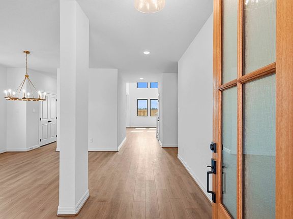 24219 Dewey Trail Interior Image 2