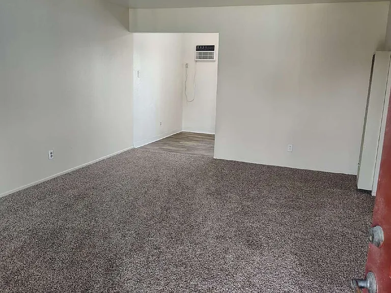 2125 North Ave #24 — Photo 2