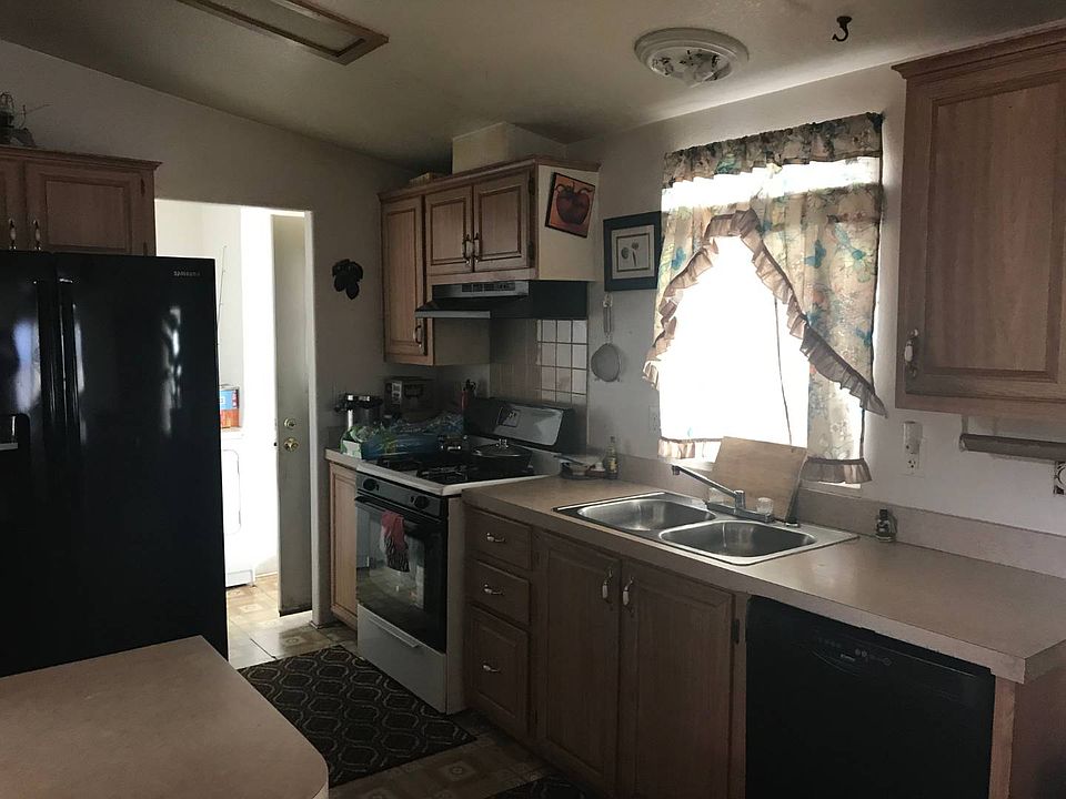 2nd image of 121 Orange Ave Spc 125