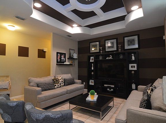 5th image of 908 E Dorothy Cir